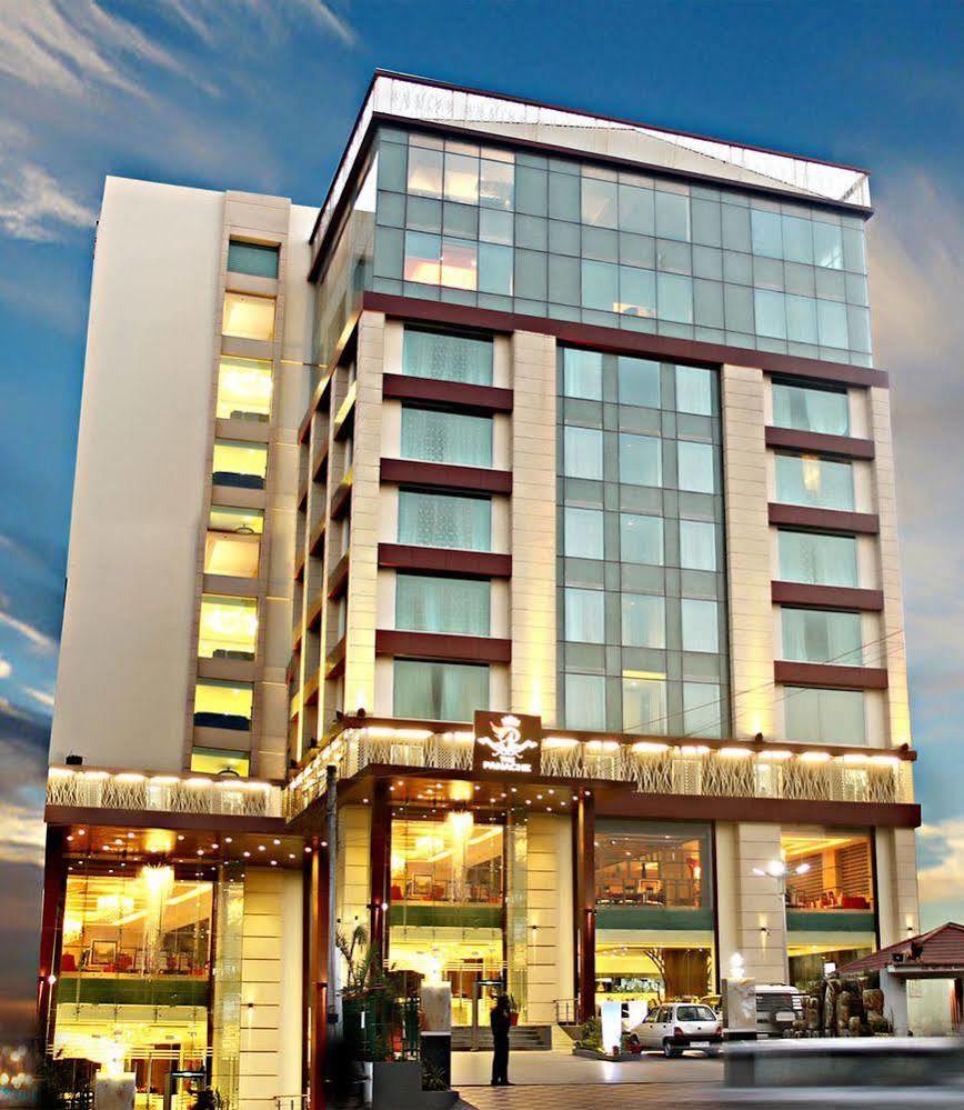 The Panache Hotell Patna  Exteriör bild
