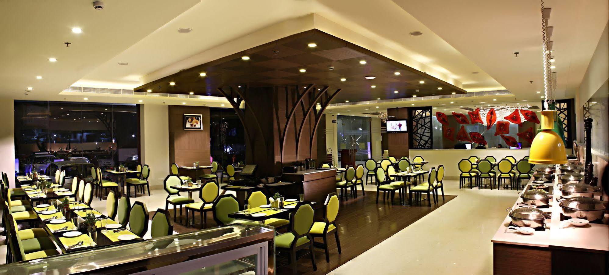 The Panache Hotell Patna  Exteriör bild